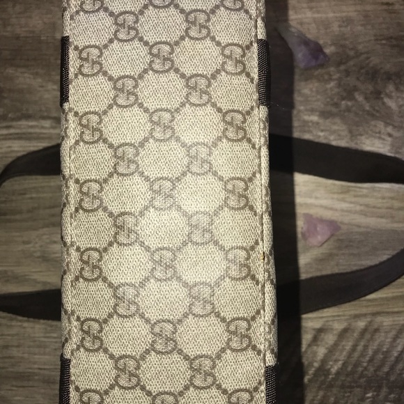 Gucci - Picture 3 of 8